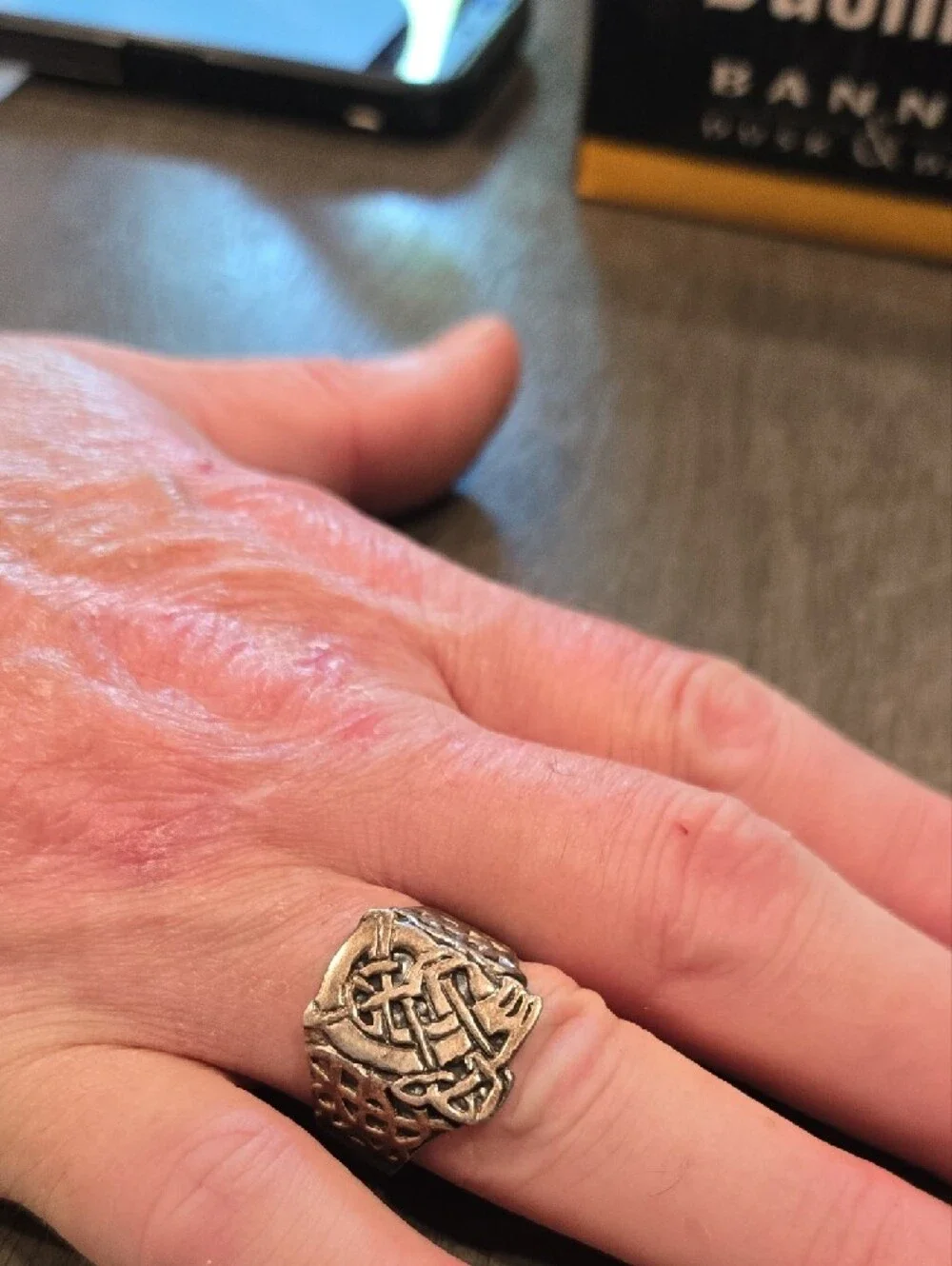 Men's Celtic Knot Stainless Steel Ring - Silver Tone